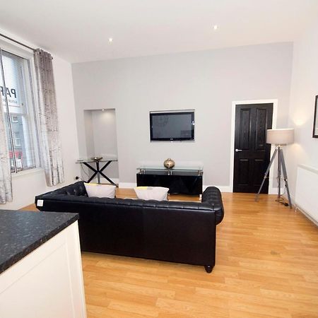 Parkhill Luxury Serviced Apartments - City Centre Apartments แอเบอร์ดีน ภายนอก รูปภาพ