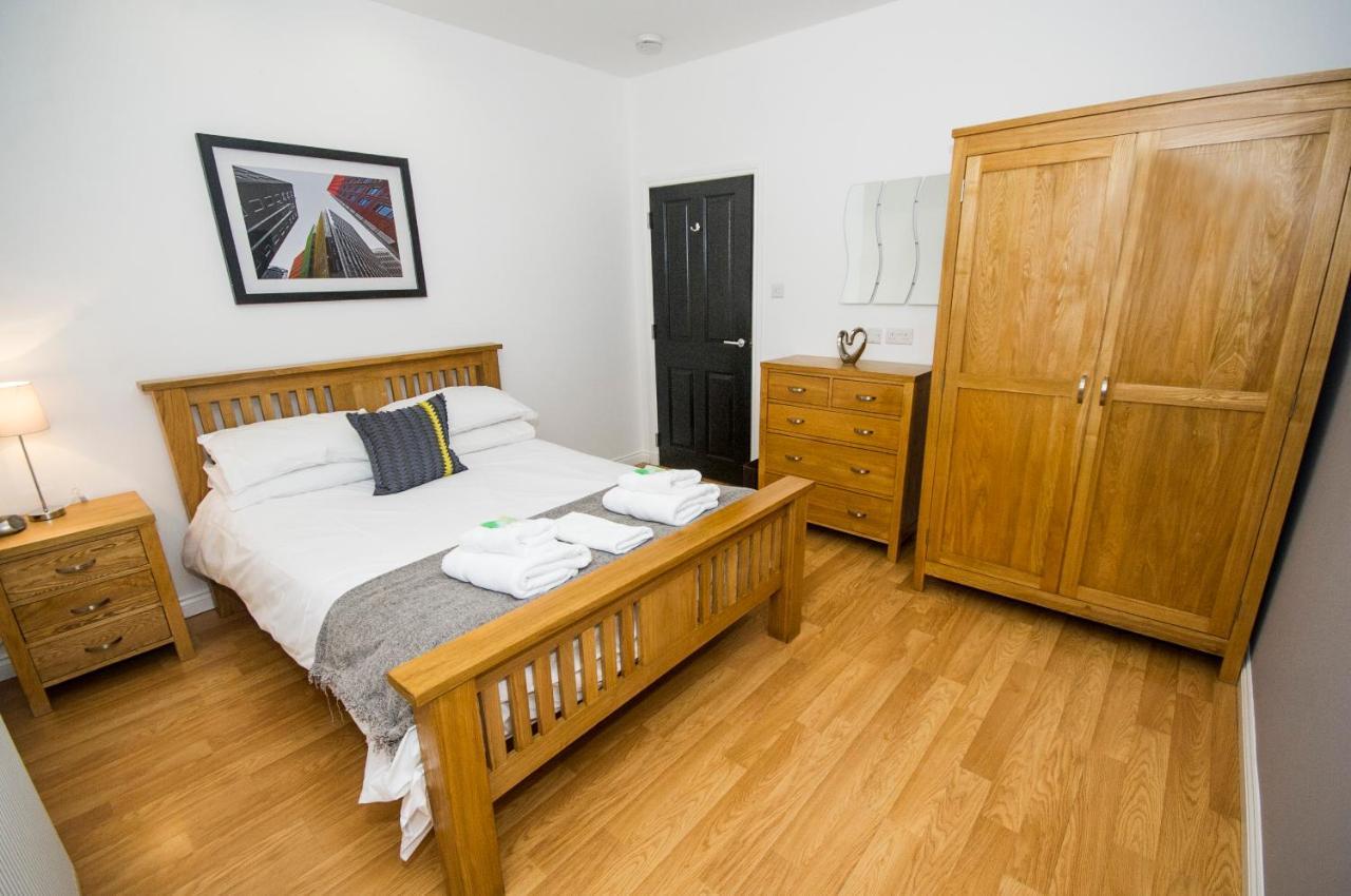Parkhill Luxury Serviced Apartments - City Centre Apartments แอเบอร์ดีน ภายนอก รูปภาพ