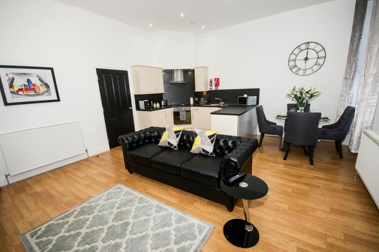 Parkhill Luxury Serviced Apartments - City Centre Apartments แอเบอร์ดีน ภายนอก รูปภาพ
